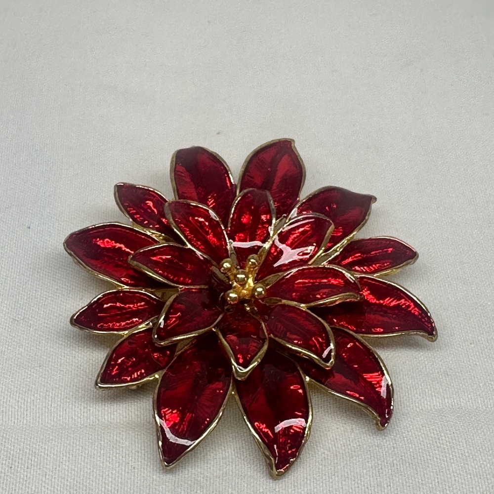 Red Enamel Flower Brooch Pin Gold Tone Layered Petals Poinsettia Style Holiday